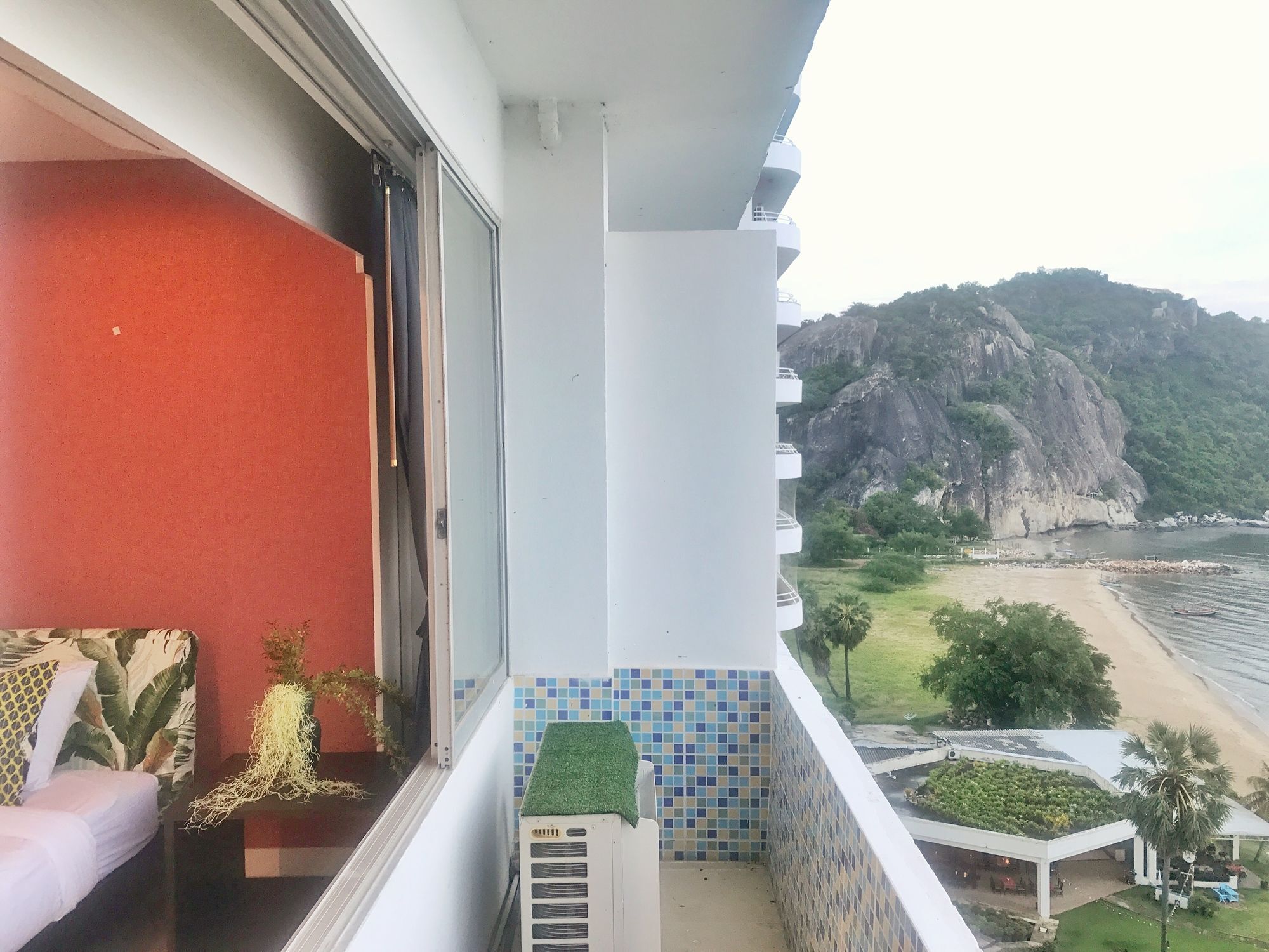 A2E : Ibiza Khao Tao Hua Hin Apartment Pran Buri Exterior photo